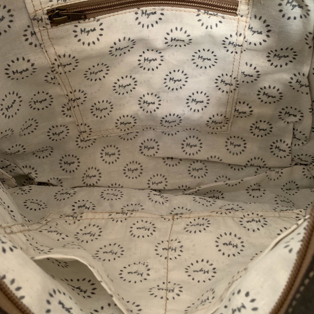 NWT ZAG  UPCYCLED TOTE HANDBAG - Picture 5 of 5